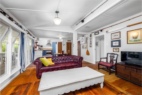 Photo of property in 30 Florance Avenue, Russell, 0202