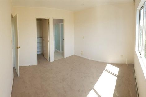 Photo of property in 2/16 Oakridge Way, Northpark, Auckland, 2013