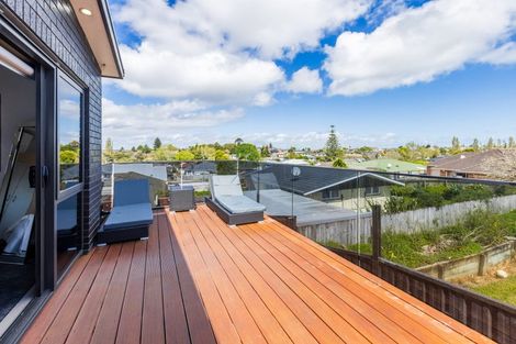 Photo of property in 50a Hillcrest Road, Papatoetoe, Auckland, 2025