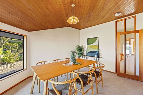 Photo of property in 10 Luxton Place, Mount Pleasant, Christchurch, 8081