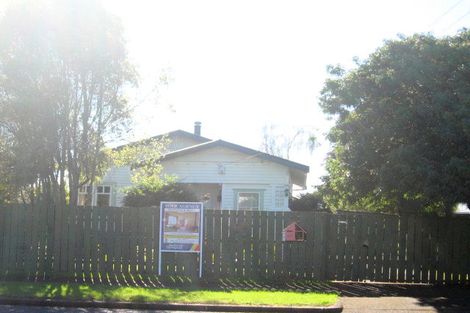 Photo of property in 2/39 Jellicoe Road, Manurewa, Auckland, 2102