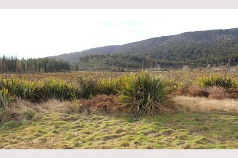 Photo of property in 1 Erua Road, Ostend, Waiheke Island, 1081