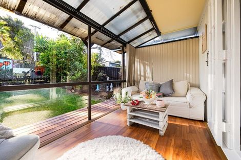 Photo of property in 33 Brigitte View, Snells Beach, 0920