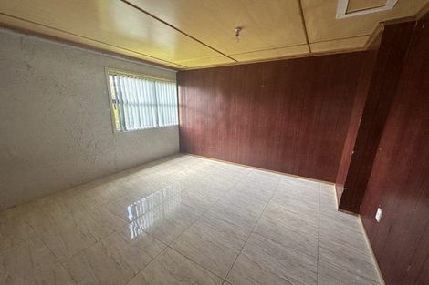 Photo of property in 409 Massey Road, Mangere East, Auckland, 2024