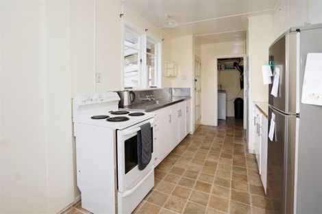 Photo of property in 11 Cameron Road, Te Puke, 3119