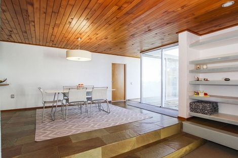 Photo of property in 47 Waima Crescent, Titirangi, Auckland, 0604