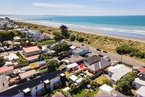 Photo of property in 281 Marine Parade, New Brighton, Christchurch, 8061