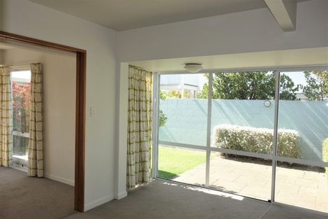 Photo of property in 2/511 Durham Street North, St Albans, Christchurch, 8014