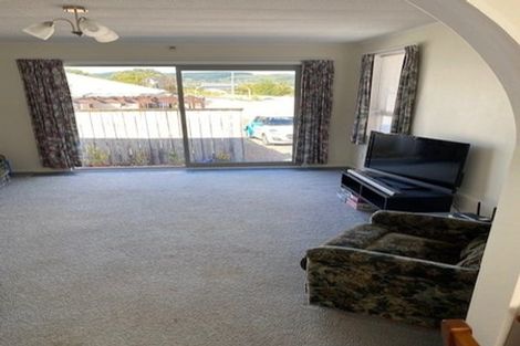 Photo of property in 42a Mahoe Street, Tawa, Wellington, 5028