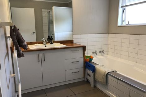 Photo of property in 27 Arbor-lea Avenue, Richmond, 7020