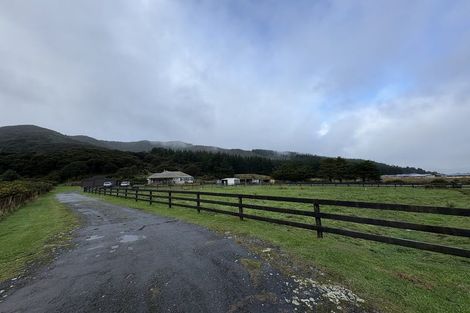 Photo of property in 112 Upper Fitzherbert Road, Wainuiomata, 5373