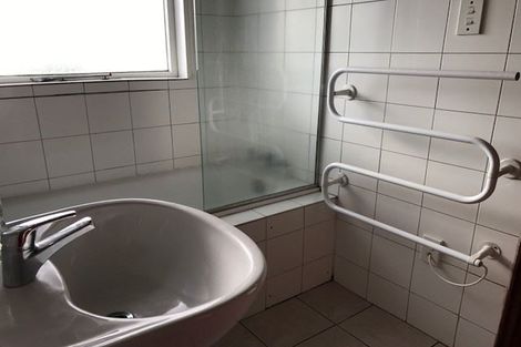 Photo of property in 1/136 Holly Road, St Albans, Christchurch, 8014