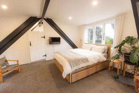 Photo of property in 33 Tainui Road, Titirangi, Auckland, 0604