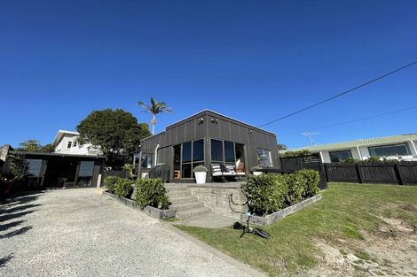 Photo of property in 17a Brightside Road, Stanmore Bay, Whangaparaoa, 0932