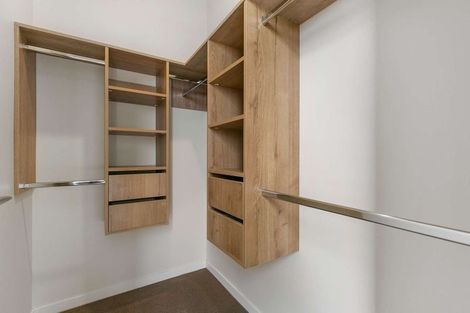 Photo of property in 9 Holcroft Street, Papakura, 2110