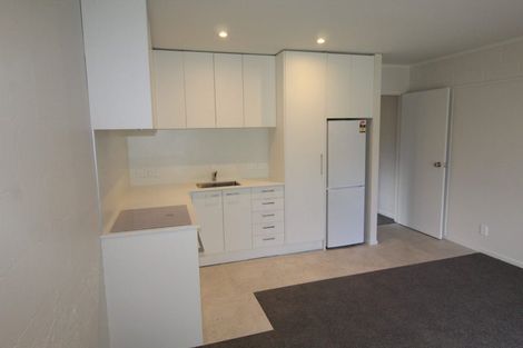 Photo of property in 25 Kamara Road, Glen Eden, Auckland, 0602