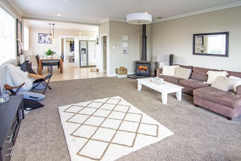 Photo of property in 12 Tararua Street, Masterton, 5810