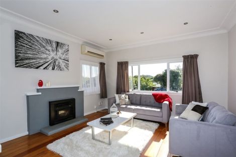 Photo of property in 18 Valley Road, Pukekohe, 2120