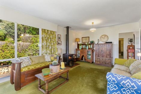 Photo of property in 8 Katarina Grove, Tawa, Wellington, 5028