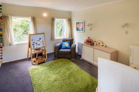 Photo of property in 11 Homebush Road, Khandallah, Wellington, 6035