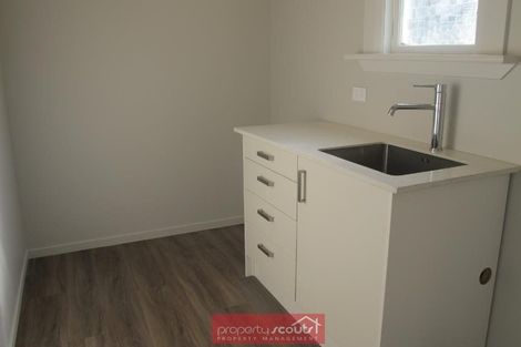 Photo of property in 14 Stone Street, Kenmure, Dunedin, 9011