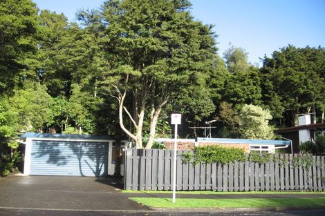 Photo of property in 35 Walpole Avenue, Hillpark, Auckland, 2102