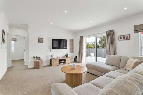 Photo of property in 54a Cloten Road, Stratford, 4332