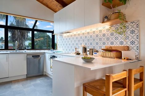 Photo of property in 1/24 Blacklock Avenue, Henderson, Auckland, 0612