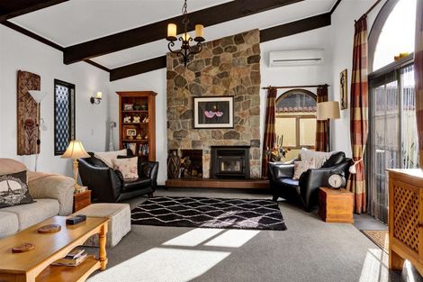 Photo of property in 15 Kowhai Street, Hawera, 4610