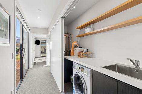 Photo of property in 16 Sentinel Drive, Lake Hawea, 9382