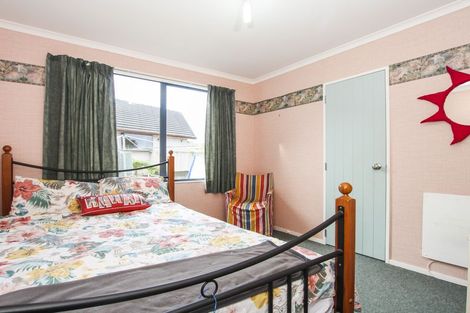 Photo of property in 18 Wallace Road, Ranui, Auckland, 0612