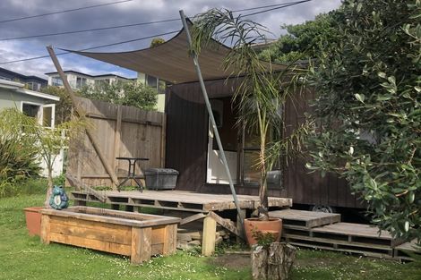 Photo of property in 13 Capitol Road, Matakatia, Whangaparaoa, 0930