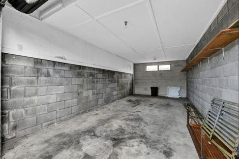 Photo of property in 39 Birdwood Avenue, Moturoa, New Plymouth, 4310