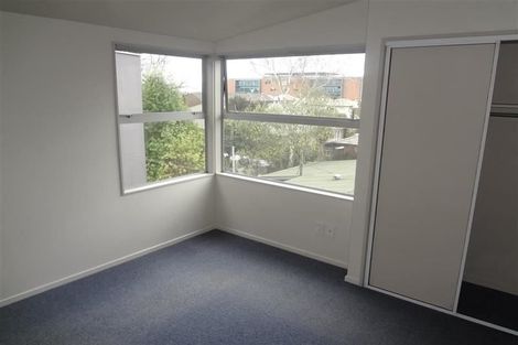 Photo of property in 2/3 Grove Road, Addington, Christchurch, 8024