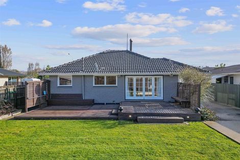 Photo of property in 130 Grimseys Road, Redwood, Christchurch, 8051
