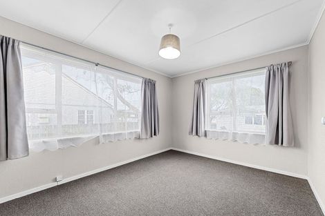 Photo of property in 40 Wrantage Street, Westown, New Plymouth, 4310