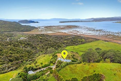 Photo of property in 108 Horongaherehere Row, Te Rerenga, Coromandel, 3582