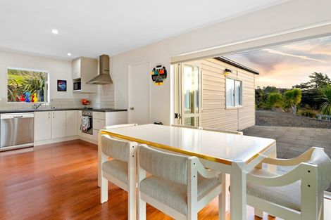 Photo of property in 254 Rimmer Road, Helensville, 0875