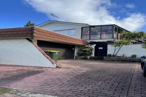 Photo of property in 8 Megan Avenue, Pakuranga Heights, Auckland, 2010