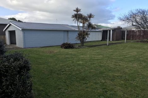 Photo of property in 25 Battiscombe Terrace, Waitara, 4320