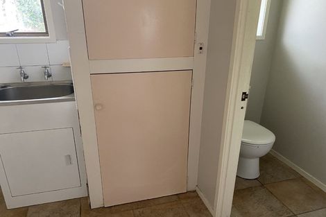 Photo of property in 121 Chamberlain Road, Massey, Auckland, 0614