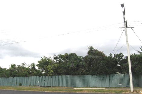 Photo of property in 32 East Coast Road, Milford, Auckland, 0620