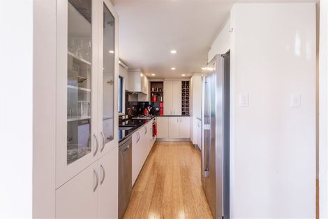 Photo of property in 1 Radiata Lane, Chatswood, Auckland, 0626