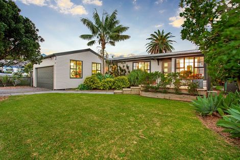 Photo of property in 12 Puriri Street, Takapuna, Auckland, 0622