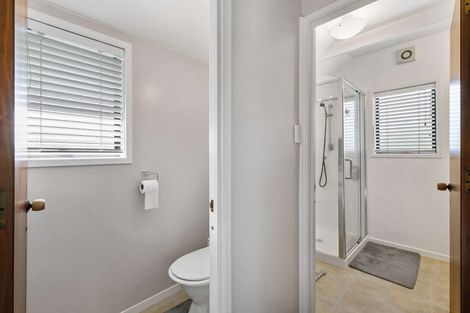 Photo of property in 3/44 Roberts Road, Glenfield, Auckland, 0629