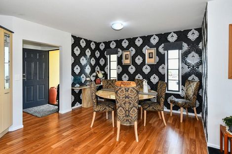 Photo of property in 51 Rathmar Drive, Manurewa, Auckland, 2105