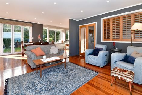 Photo of property in 1114 Whangaparaoa Road, Tindalls Beach, Whangaparaoa, 0930