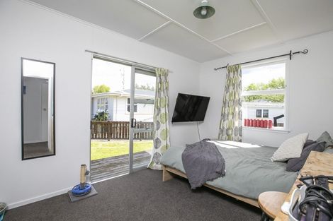 Photo of property in 11 Hardie Grove, Featherston, 5710