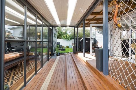 Photo of property in 17 Tyne Street, Rongotea, 4476