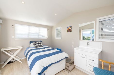 Photo of property in 17 James Drive, Diamond Harbour, Lyttelton, 8971